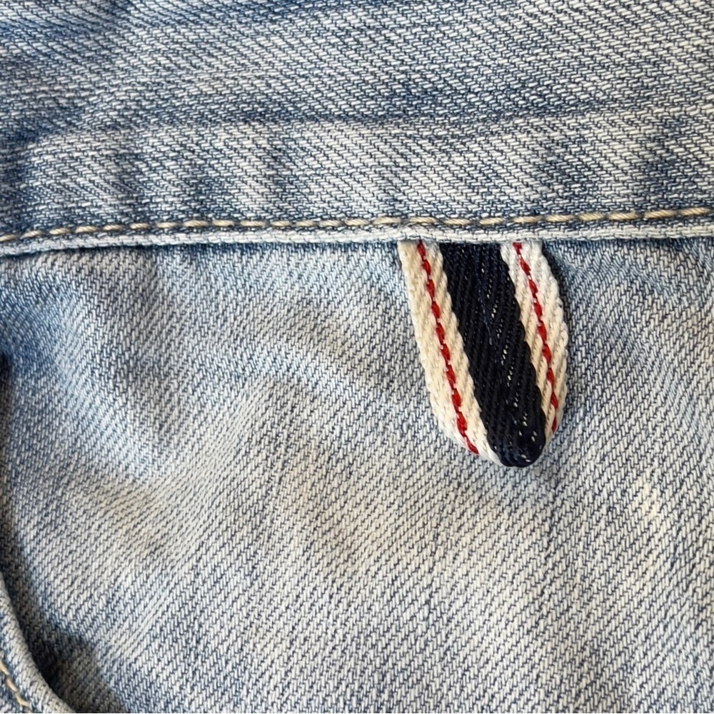 American Rag Men’s Distressed Jeans Size 34 Light Wash Camo Detail - Picture 4 of 15